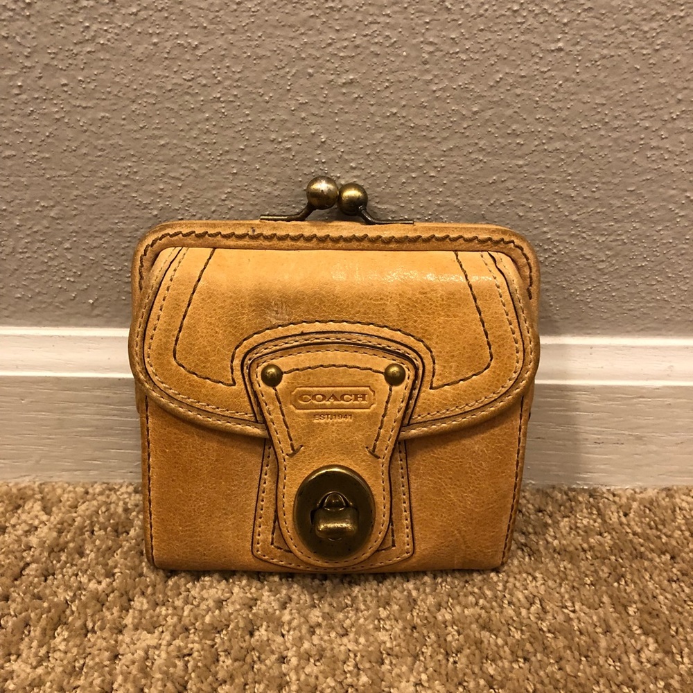 Coach Saddle wallet